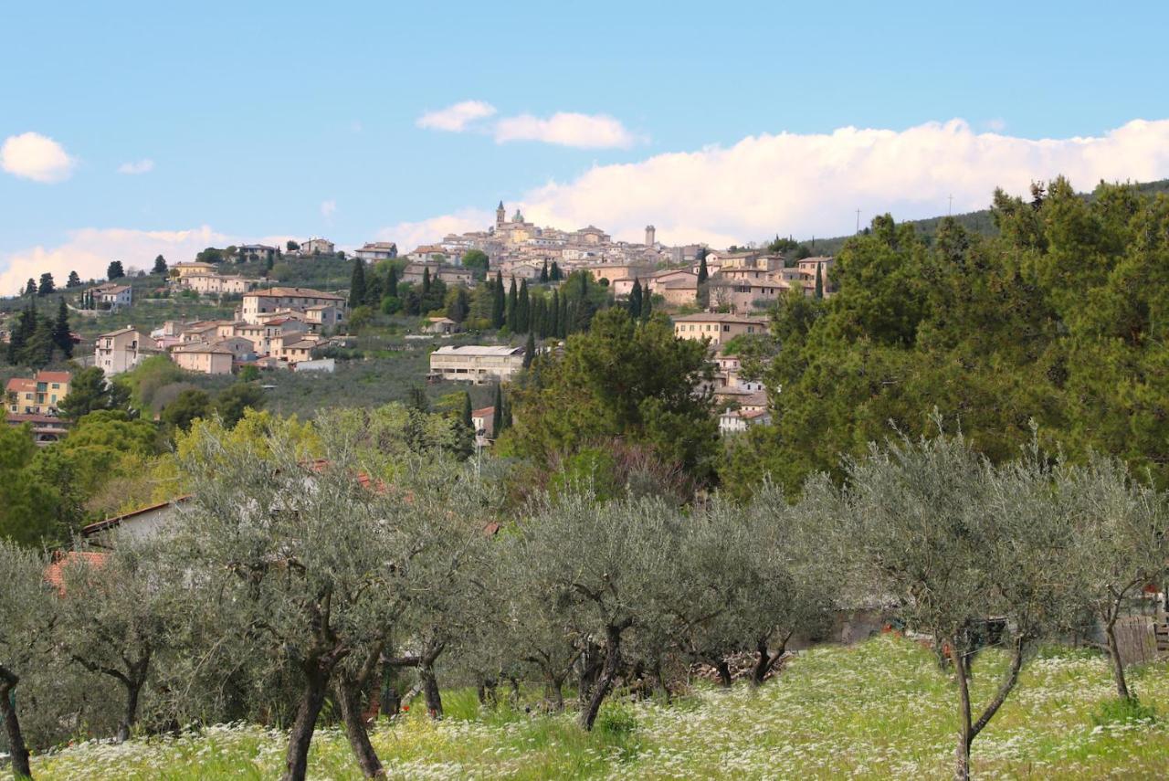 Corte Fratini Appartamenti Trevi Dış mekan fotoğraf